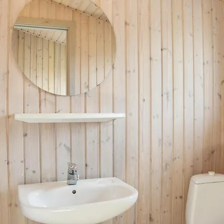 Dom wakacyjny Nice Home In Ringkobing With Sauna Ringkøbing