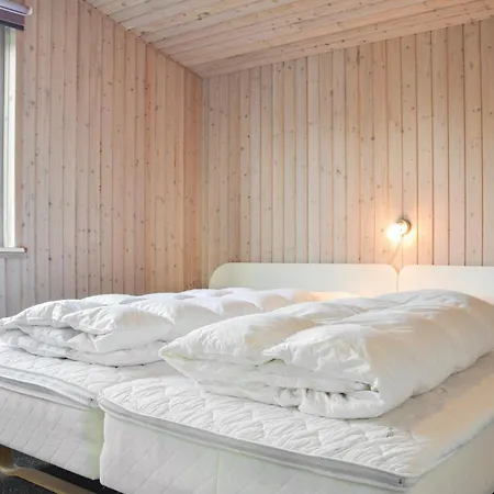 Nice Home In Ringkobing With Sauna