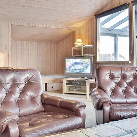 Nice Home In Ringkobing With Sauna * Ringkøbing