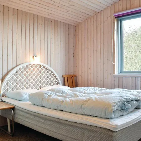 Nice Home In Ringkobing With Sauna *